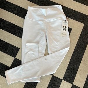 Alo Yoga Women’s White High Waist Legging